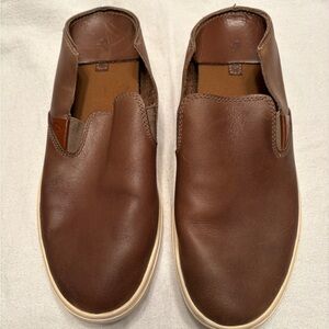 OluKai Men's Brown Pehuea Leather Slip-On Loafers